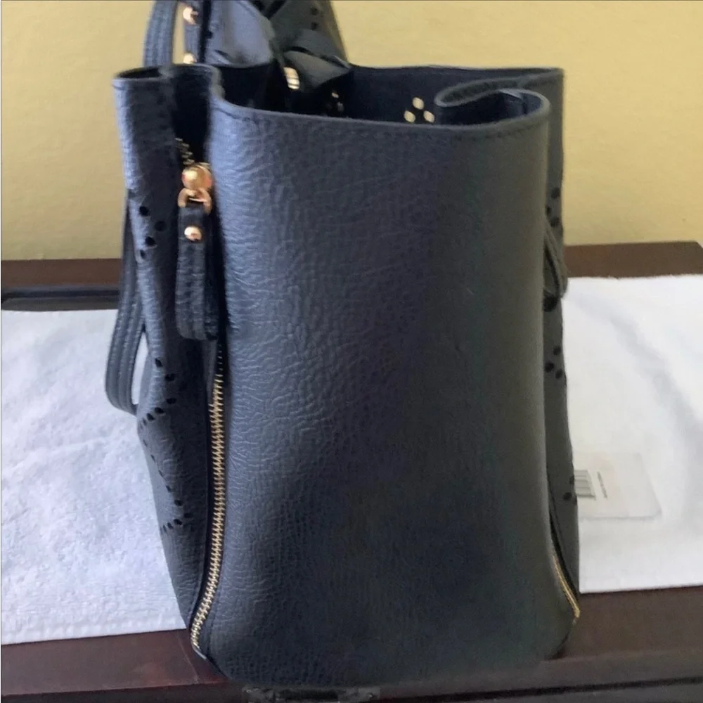 NWOT Jessica Simpson black Lolita tote - Picture 3 of 4